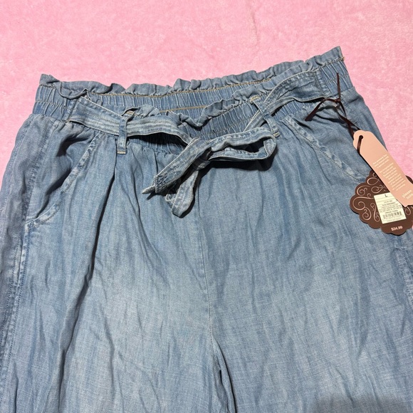 BRAND new with tags | women’s size large | wide leg pants - Picture 7 of 11